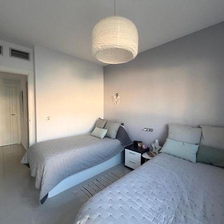 Bungalow En Punta Prima 2 Dormitorios Y Piscina Torrevieja Buitenkant foto