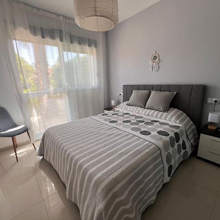 Bungalow En Punta Prima 2 Dormitorios Y Piscina Torrevieja Buitenkant foto